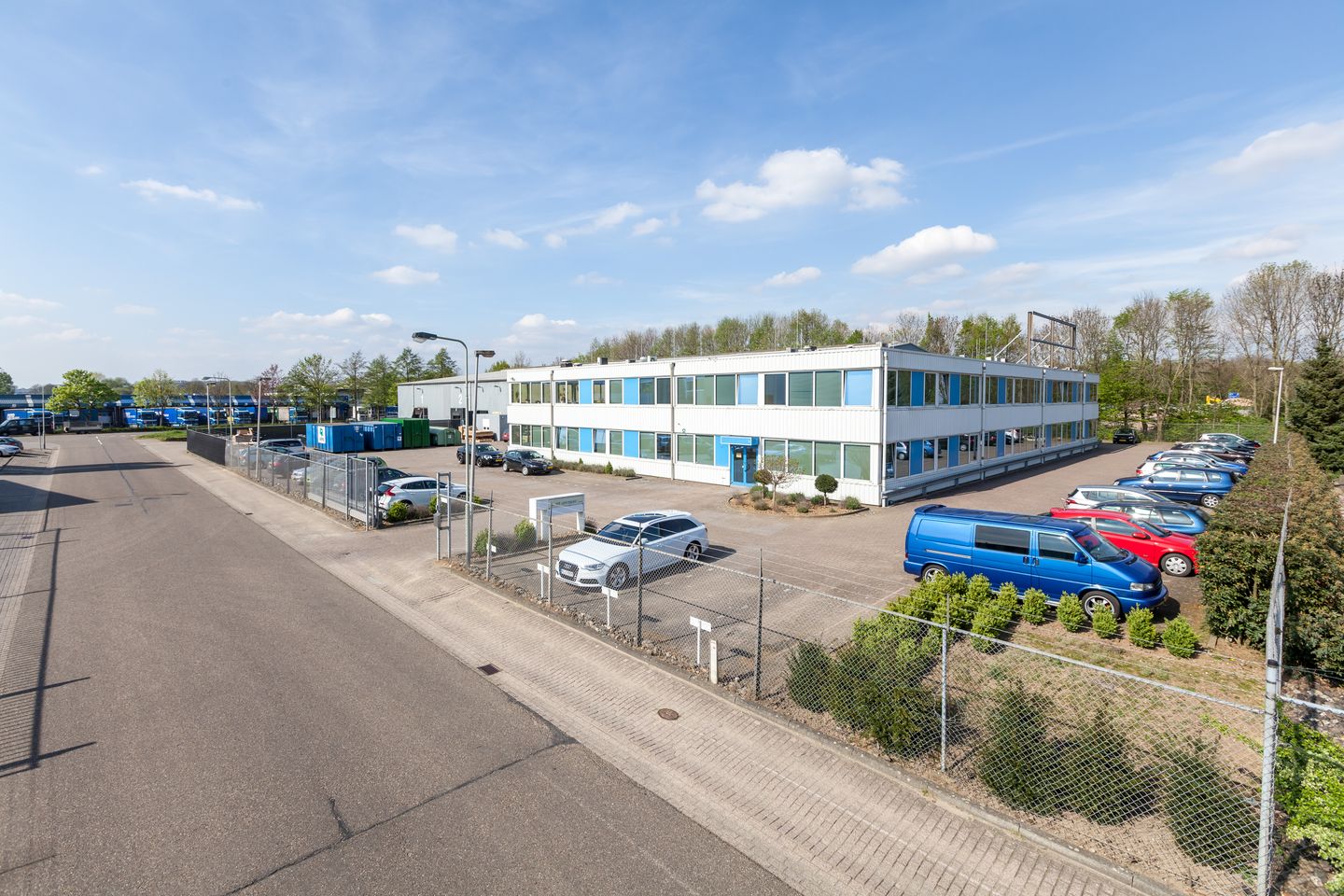 Bekijk foto 2 van Veilingweg 1