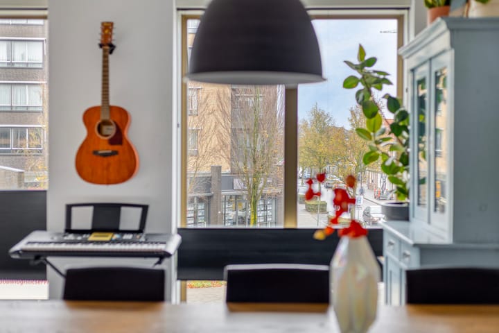 Photo 8 of Hooghuisstraat 18-A