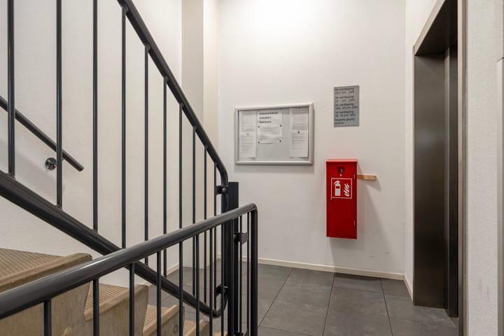 Photo 21 of Hooghuisstraat 18-A