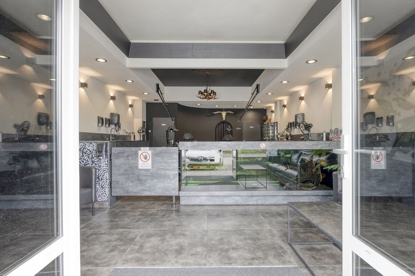 Bekijk foto 5 van Dorpsplein 19