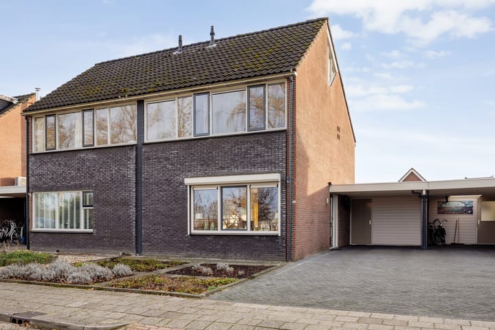 Meester Holtropstraat 16