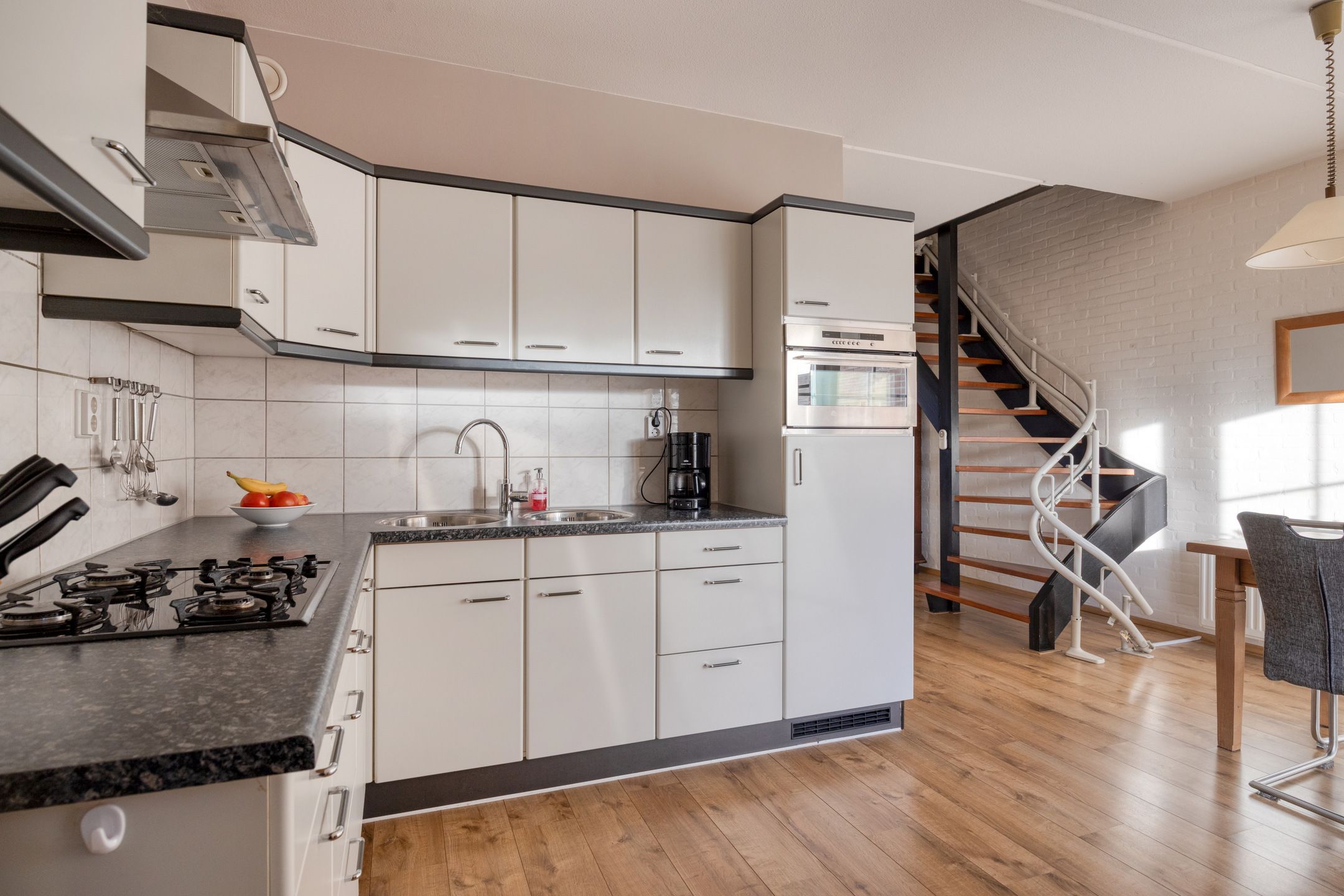 Foto 3 van Meester Holtropstraat 16