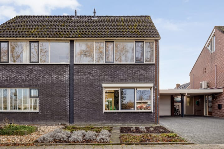 Foto 5 van Meester Holtropstraat 16