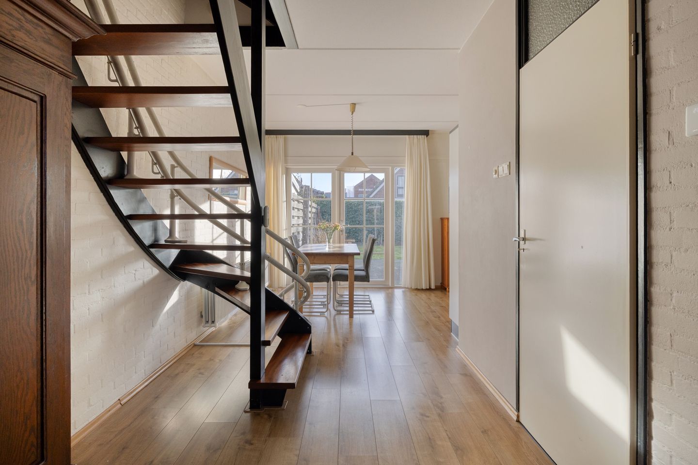 Foto 10 van Meester Holtropstraat 16