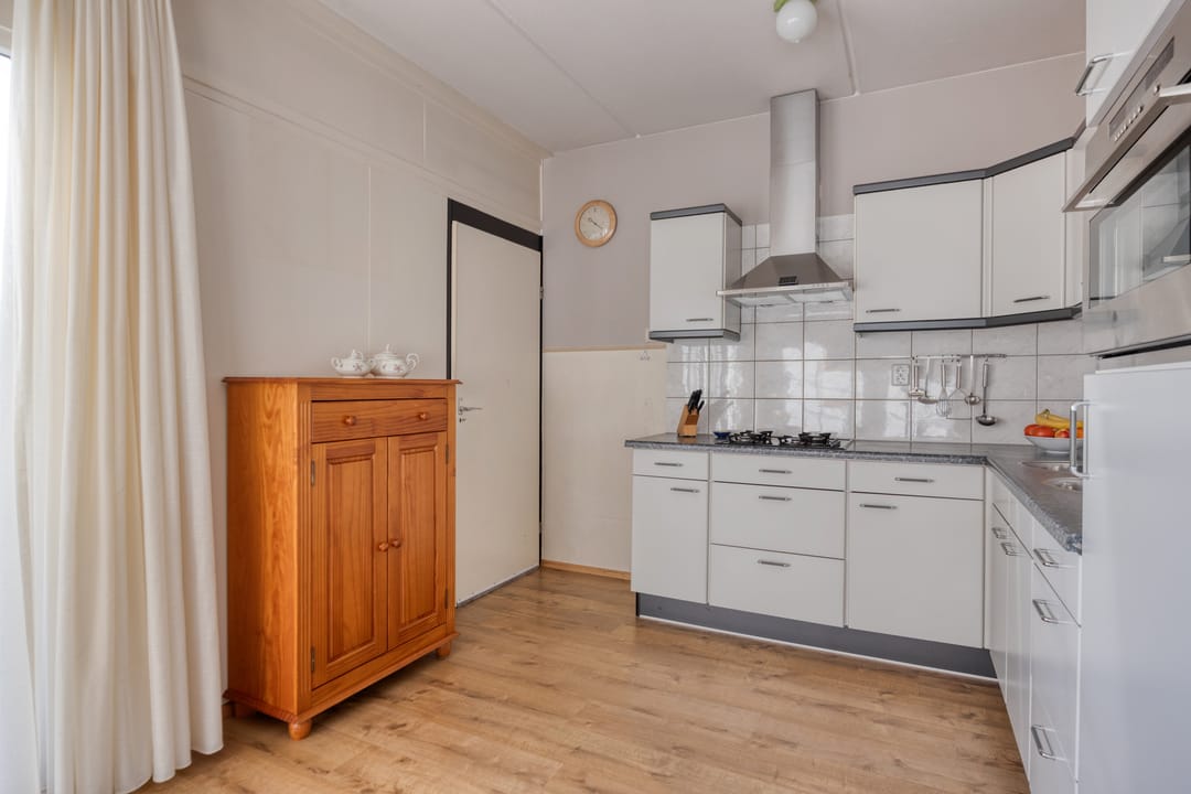 Foto 13 van Meester Holtropstraat 16