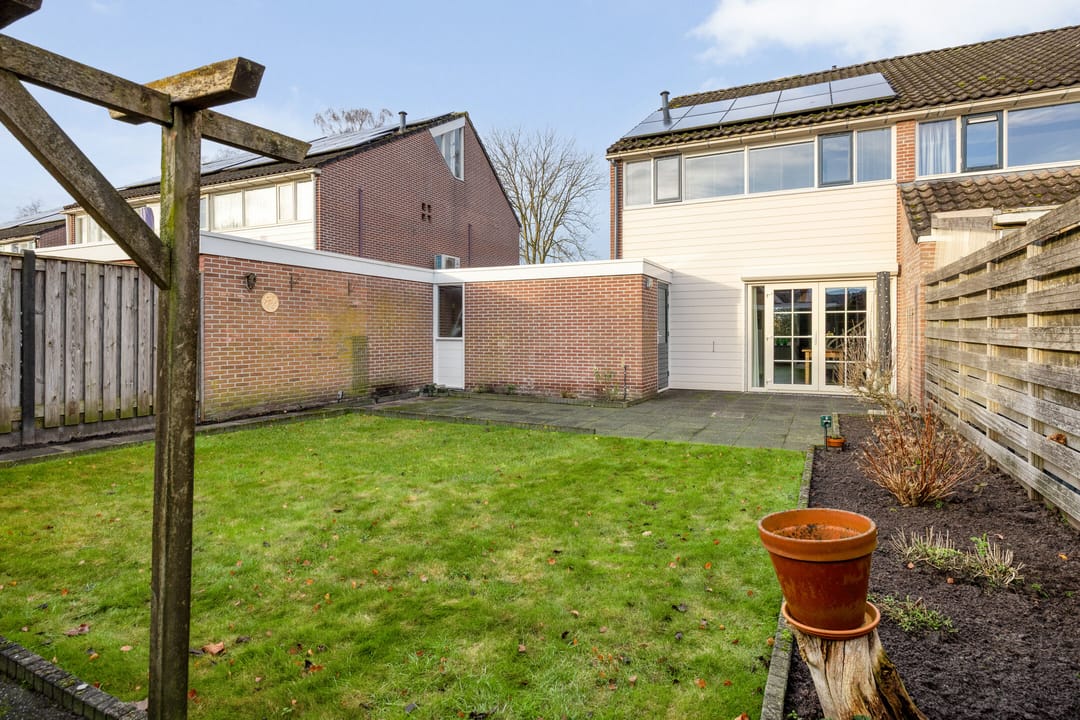 Foto 26 van Meester Holtropstraat 16