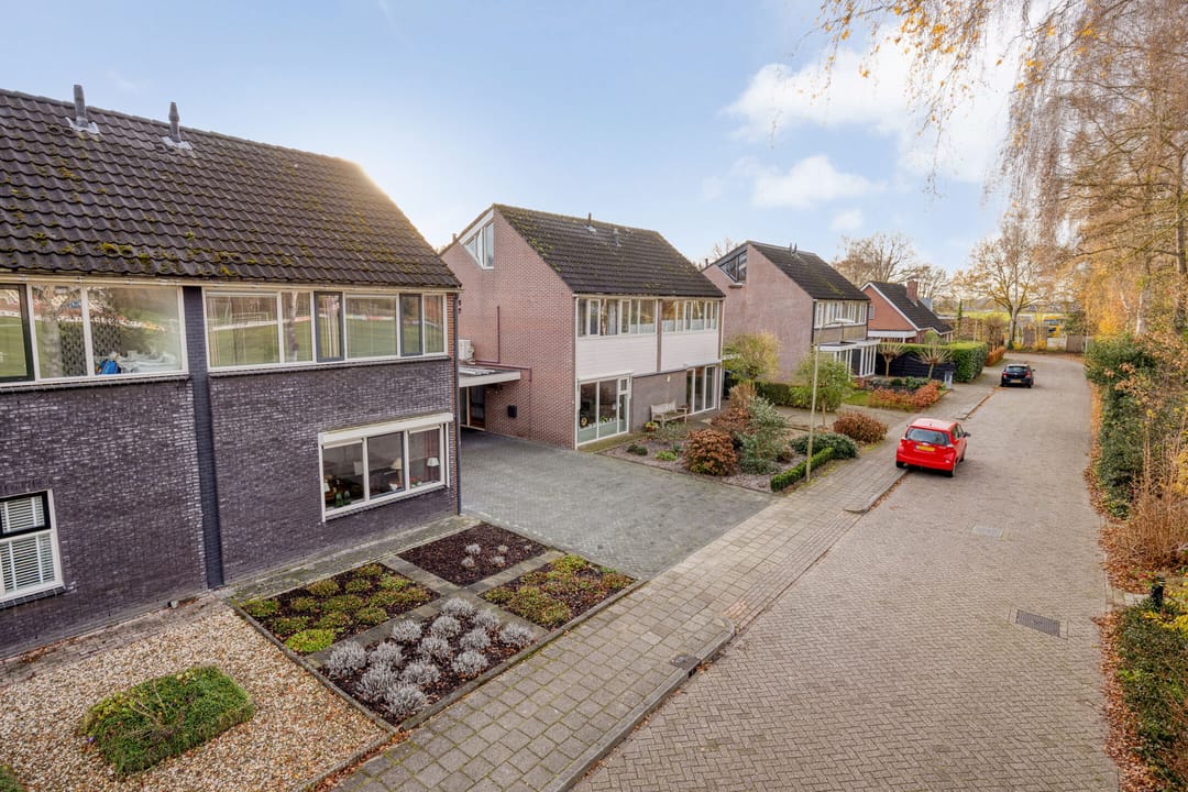 Foto 31 van Meester Holtropstraat 16