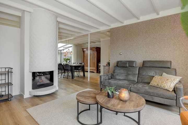 Photo 12 of Helster 8