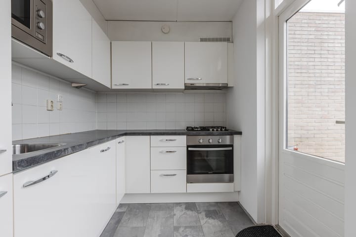 Foto 8 van Moerbeeklaan 11