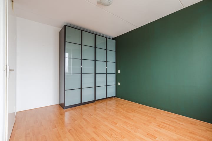 Foto 15 van Moerbeeklaan 11