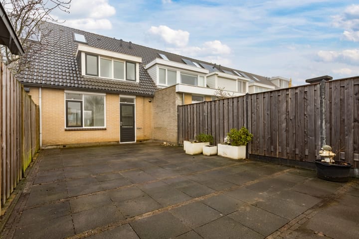 Foto 27 van Moerbeeklaan 11