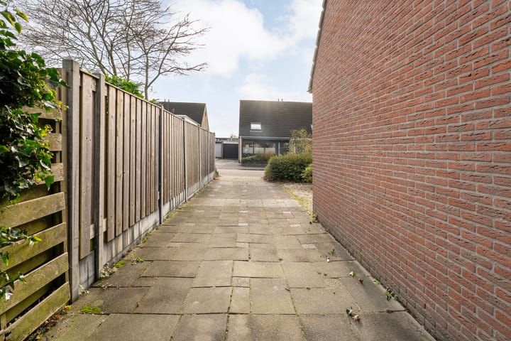 Photo 31 of Brandemaat 115