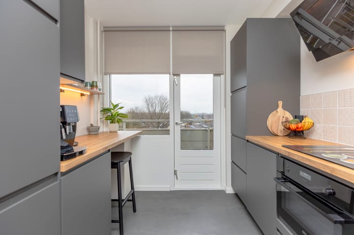 Photo 3 of Zernikelaan 540