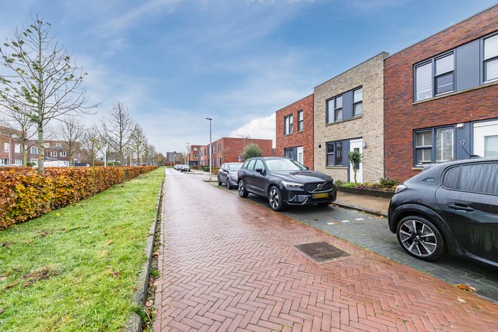 Photo 5 of Eikepage 19