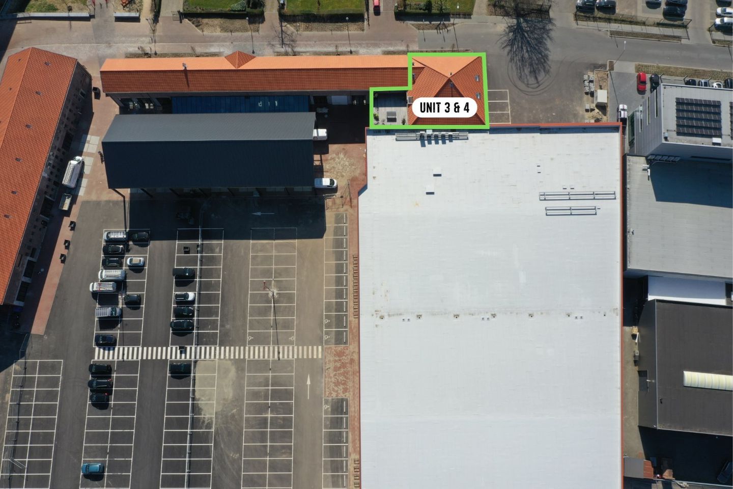 Bekijk foto 5 van Plein de Valk