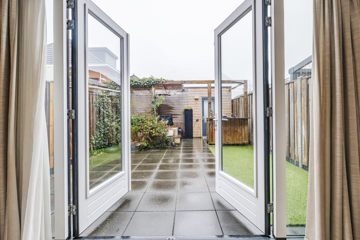 Photo 16 of Eikepage 19