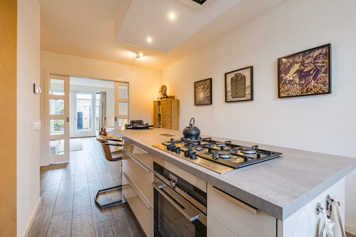 Photo 24 of Eikepage 19