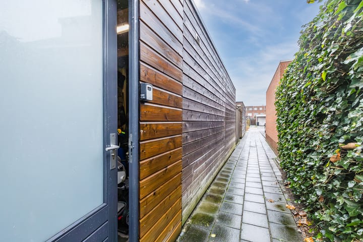 Photo 47 of Eikepage 19