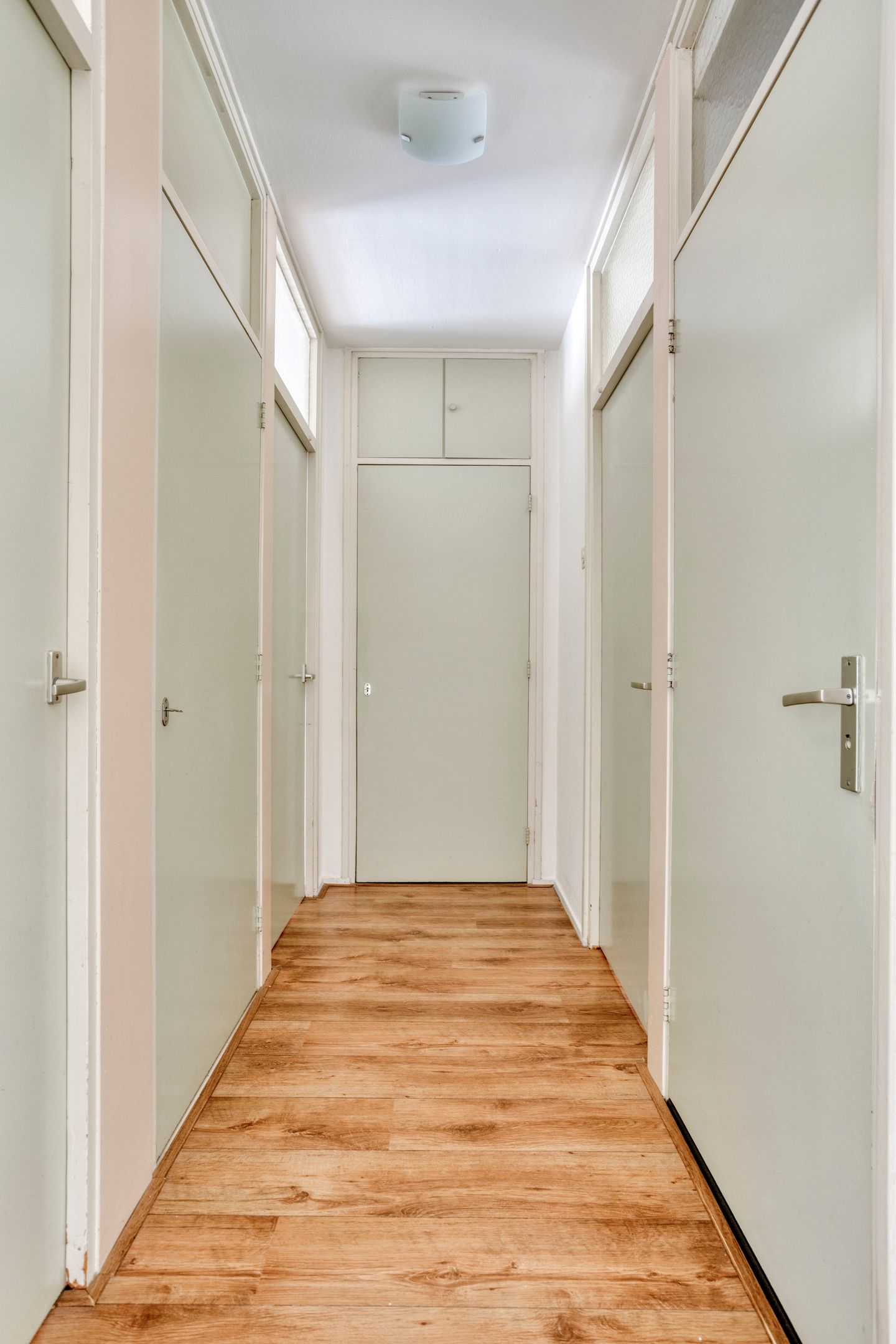 Photo 21 of Van der Helmstraat 404