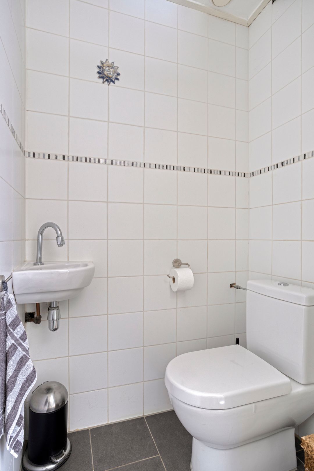 Photo 22 of Van der Helmstraat 404