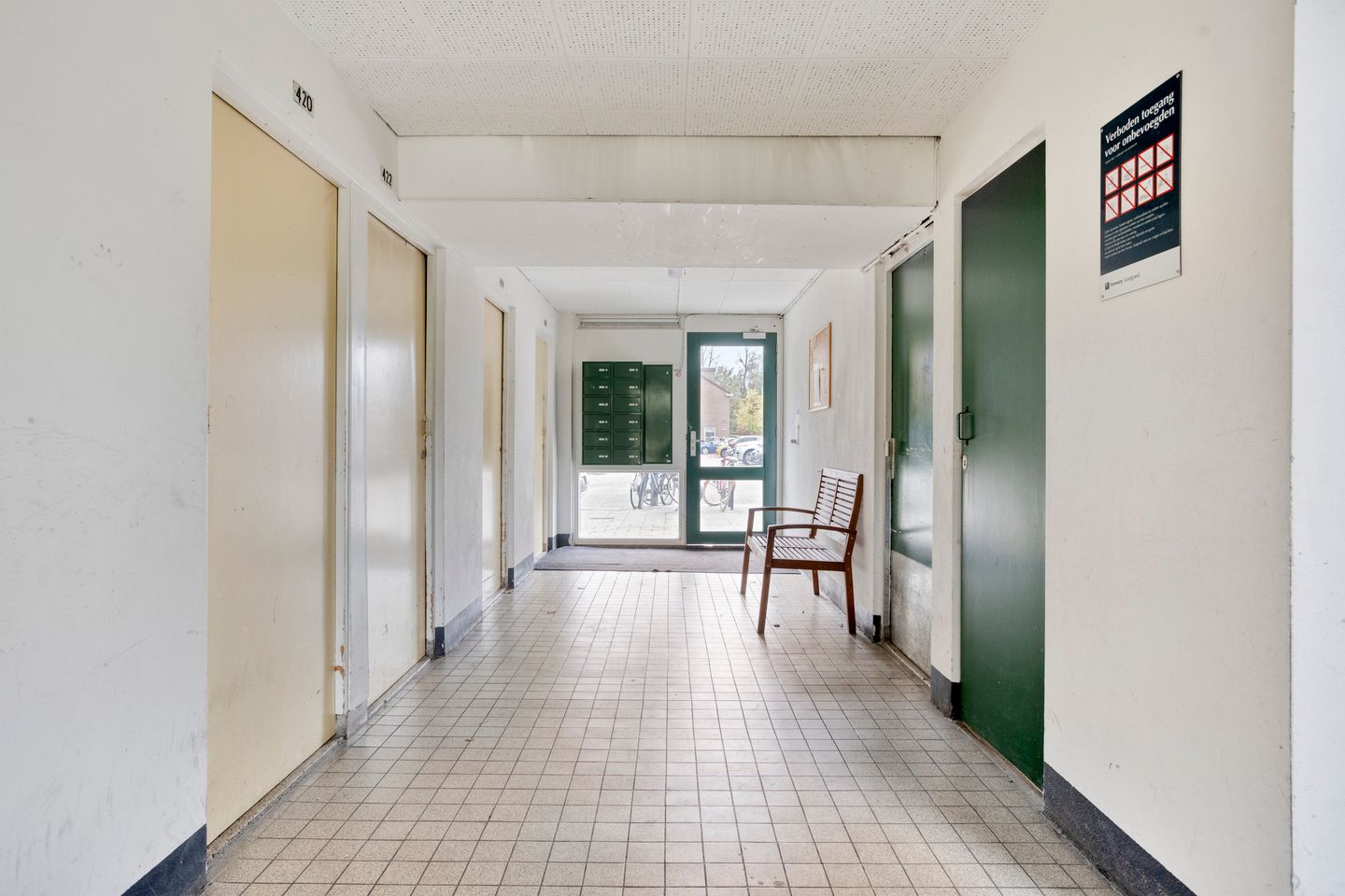 Photo 25 of Van der Helmstraat 404