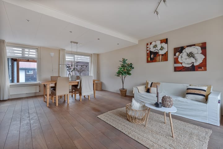 Photo 3 of Uiterdijkenweg 7-C