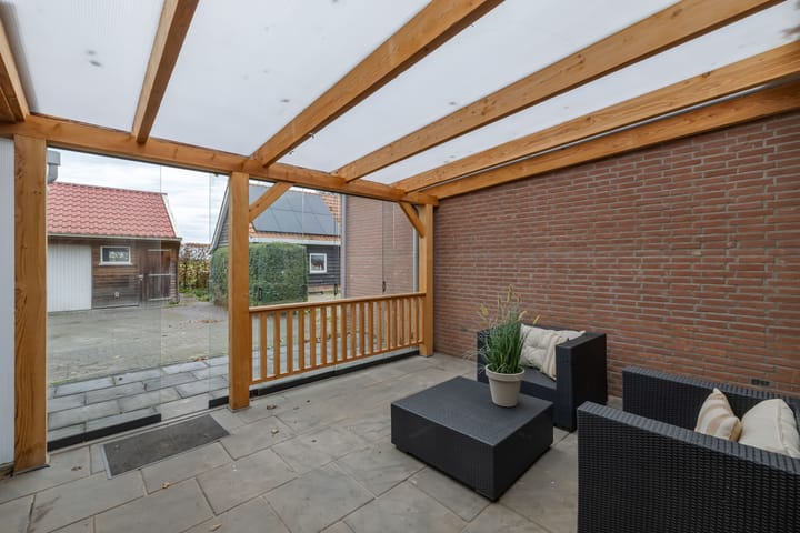 Photo 34 of Uiterdijkenweg 7-C