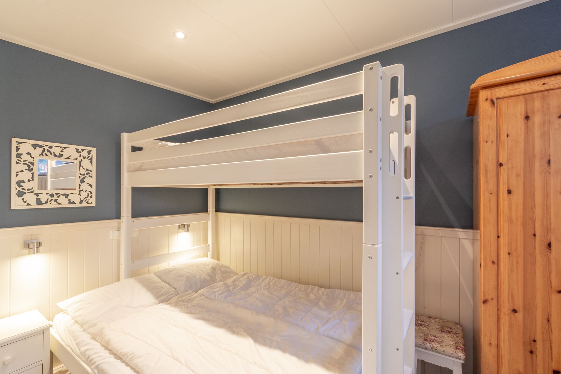 Photo 18 of Westerduinweg 34-H183