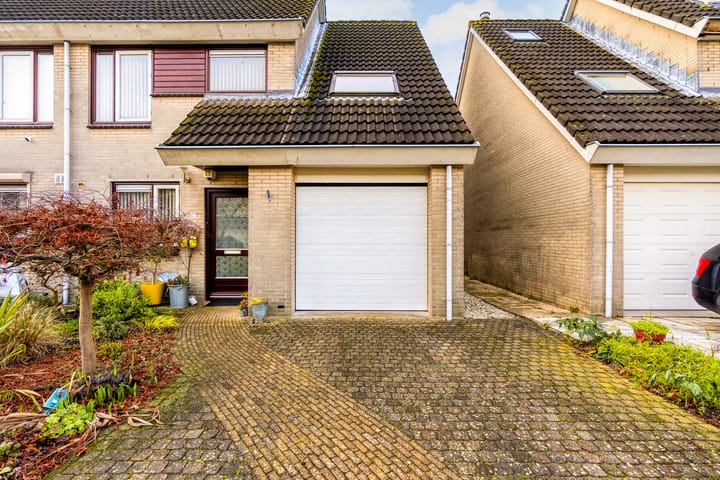 Foto 42 van Vergeet-mij-nietjestraat 32