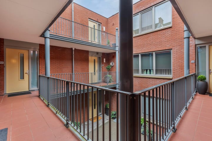 Foto 3 van Wilhelminaplein 135