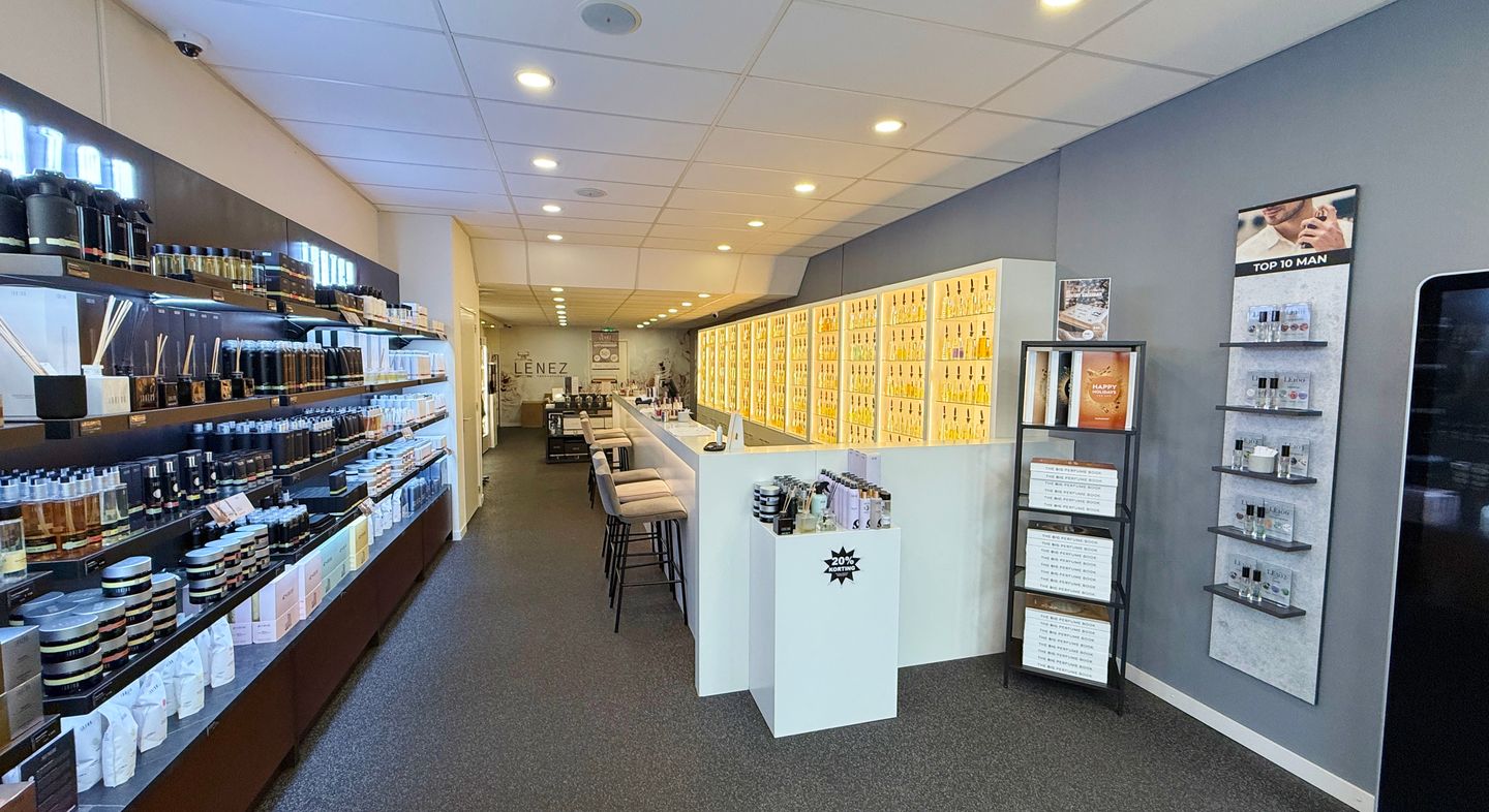 View photo 3 of Carolieweg 19