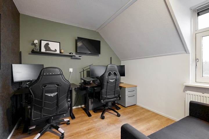 Photo 21 of Paardebloem 105