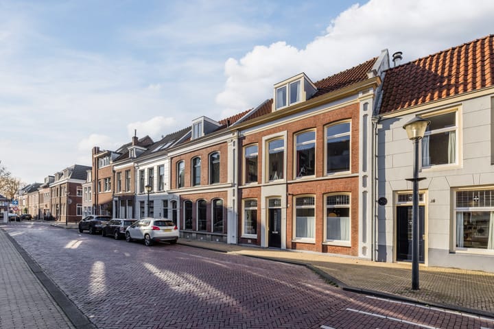 Foto 24 van Pompstraat 58