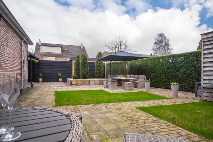 Photo 2 of Dorpsstraat 23-A