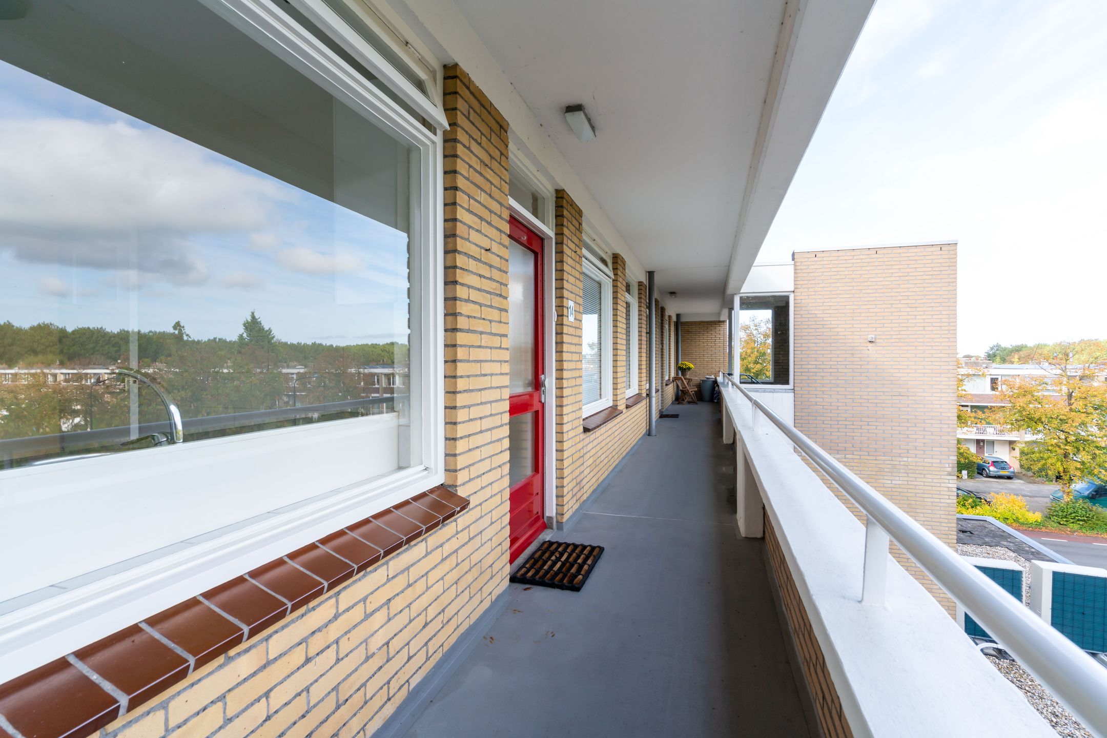 Photo 3 of Van Duivenvoordelaan 14