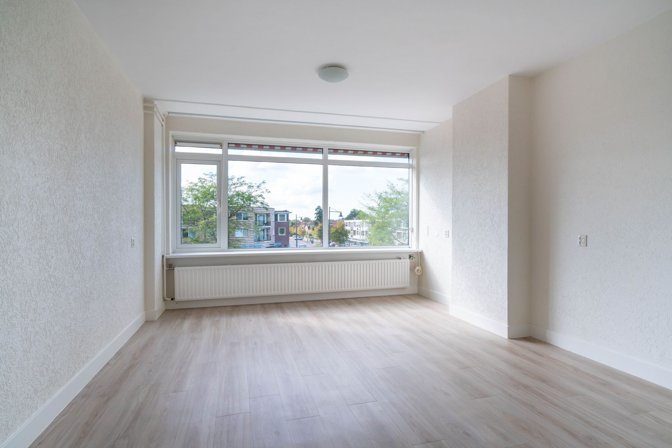 Photo 9 of Van Duivenvoordelaan 14