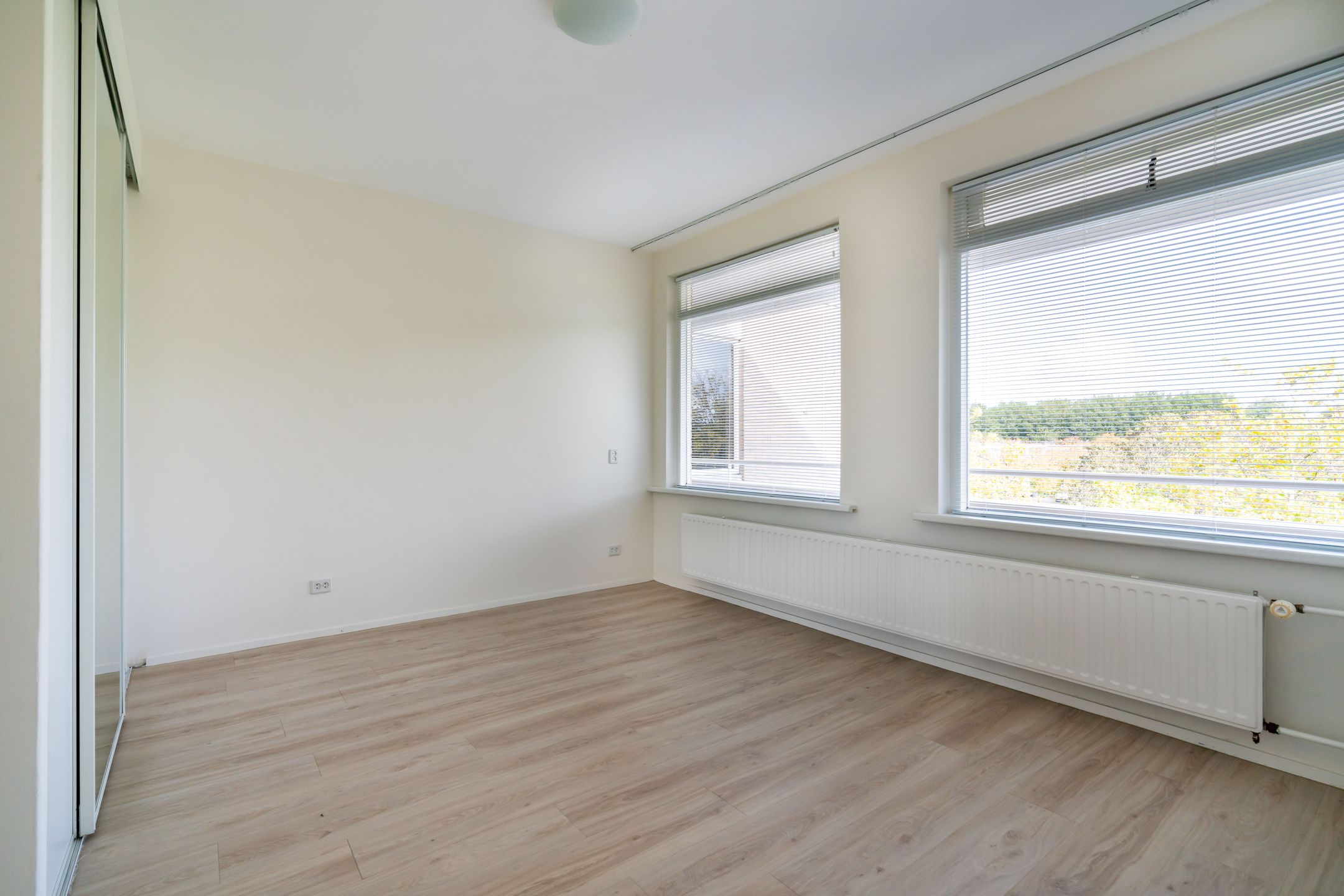 Photo 18 of Van Duivenvoordelaan 14