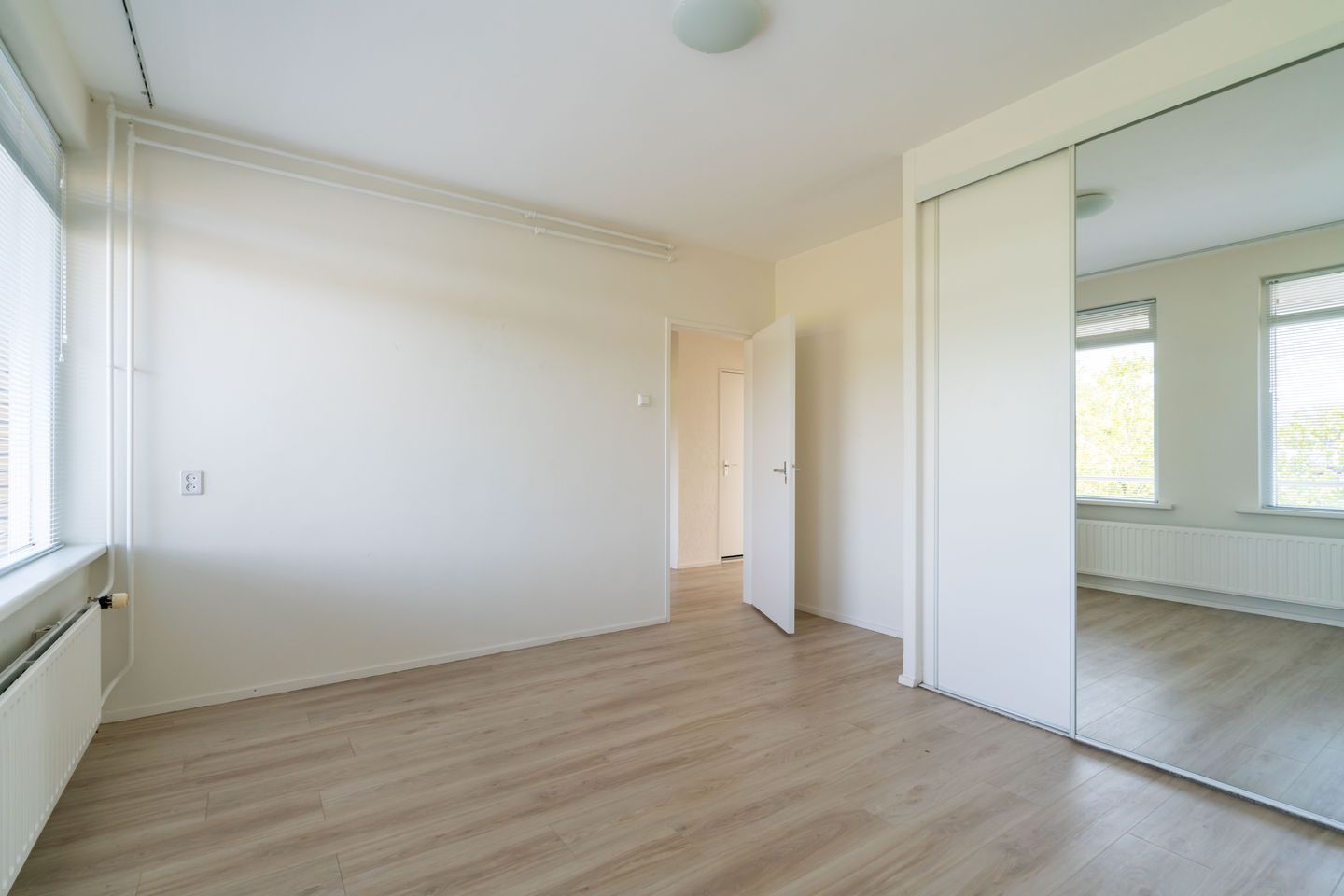 Photo 19 of Van Duivenvoordelaan 14