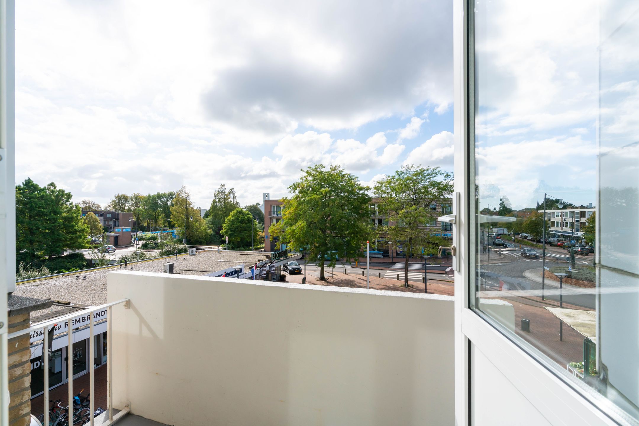 Photo 27 of Van Duivenvoordelaan 14