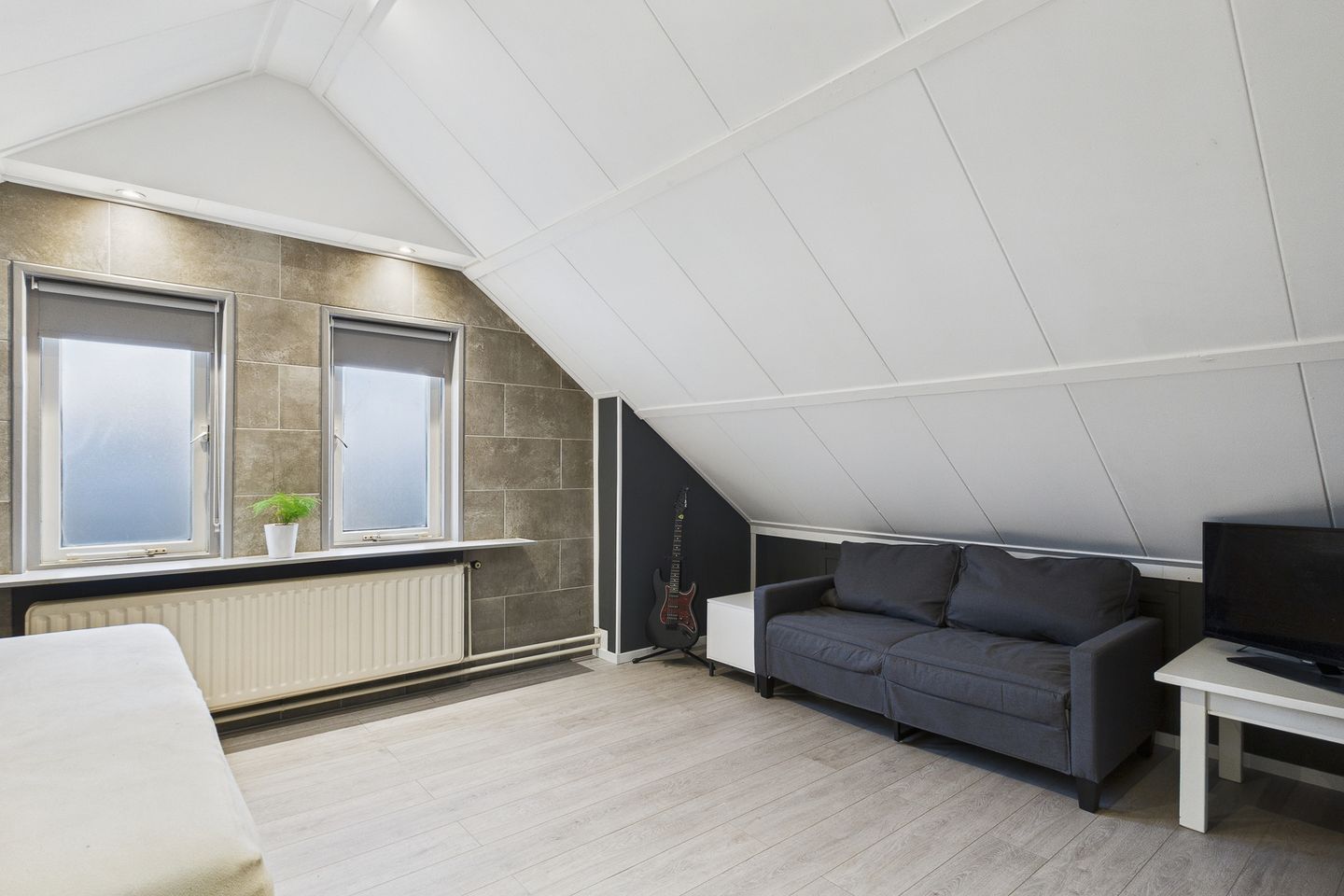 Photo 35 of Madame Curiestraat 19
