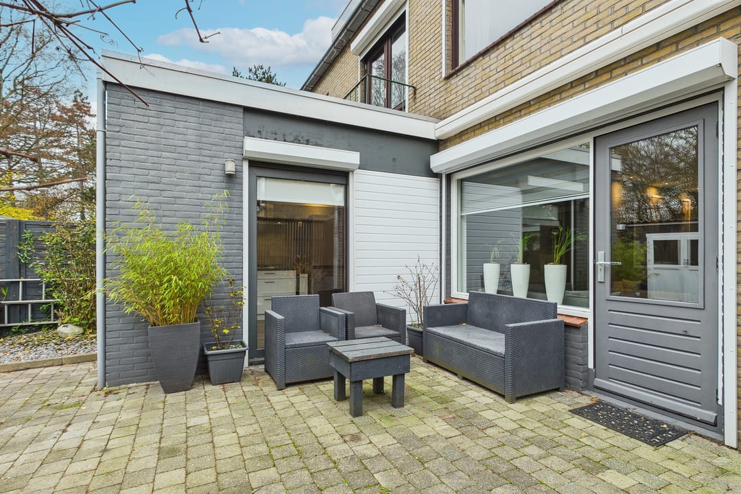 Photo 37 of Madame Curiestraat 19