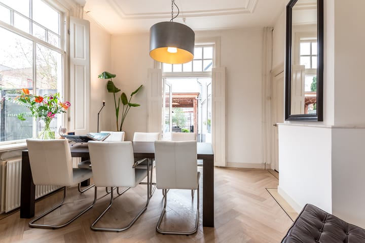 Photo 12 of Dokter Holtropstraat 93