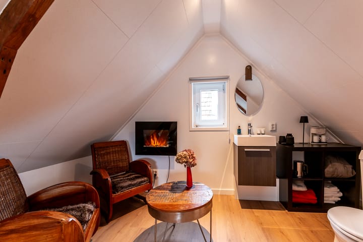 Photo 35 of Dokter Holtropstraat 93