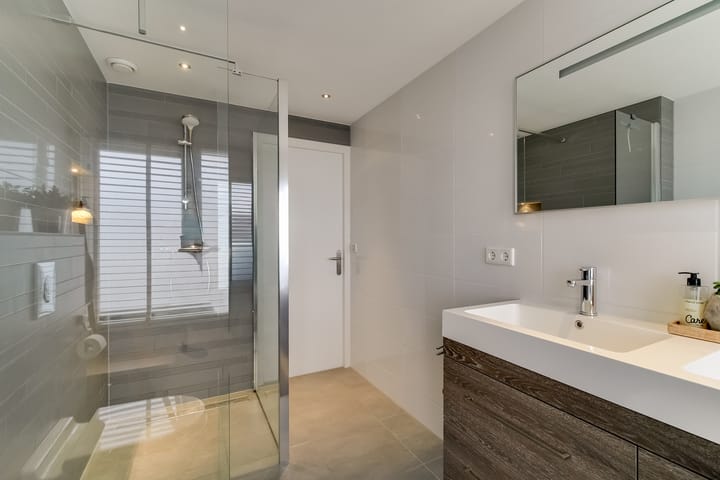 Photo 37 of Tyrasstraat 6