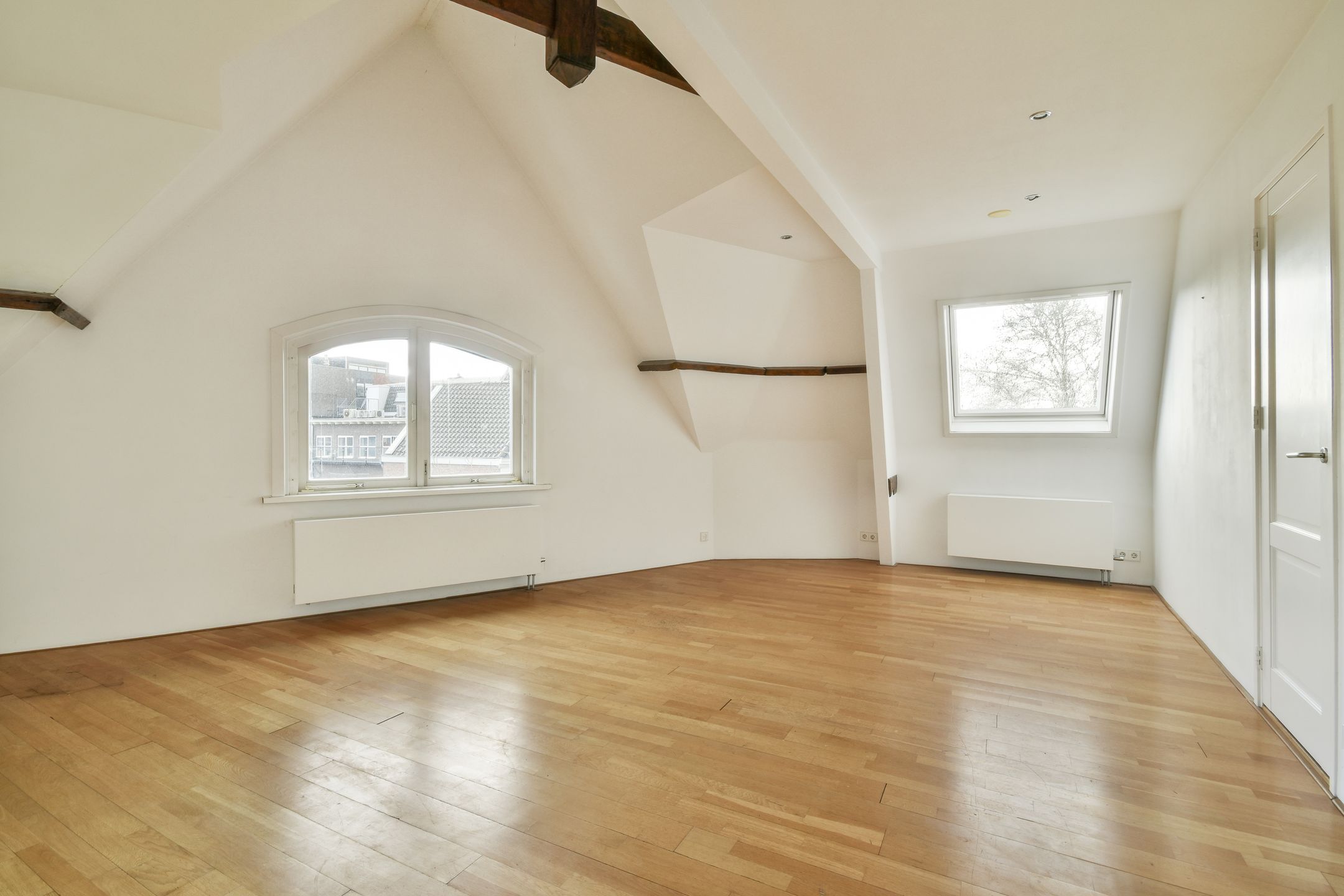 Photo 3 of Koninginneweg 30