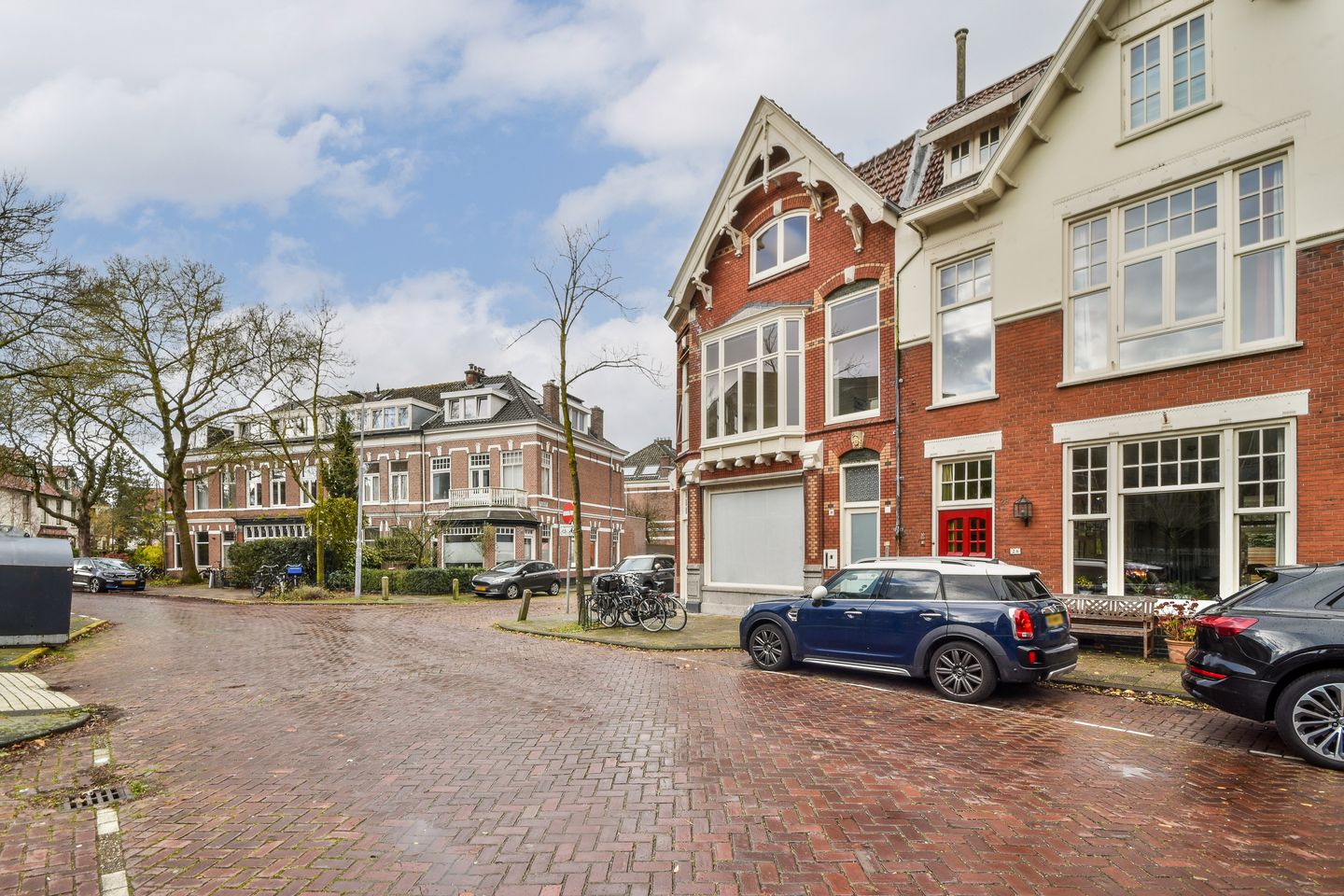 Photo 4 of Koninginneweg 30