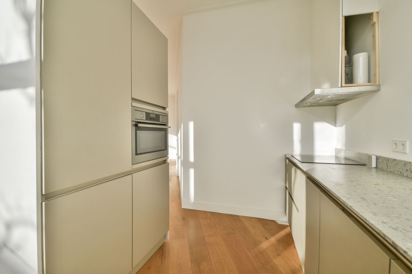 Photo 10 of Koninginneweg 30