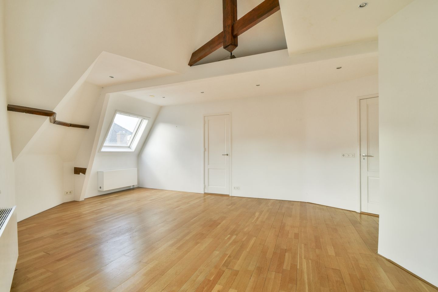 Photo 20 of Koninginneweg 30