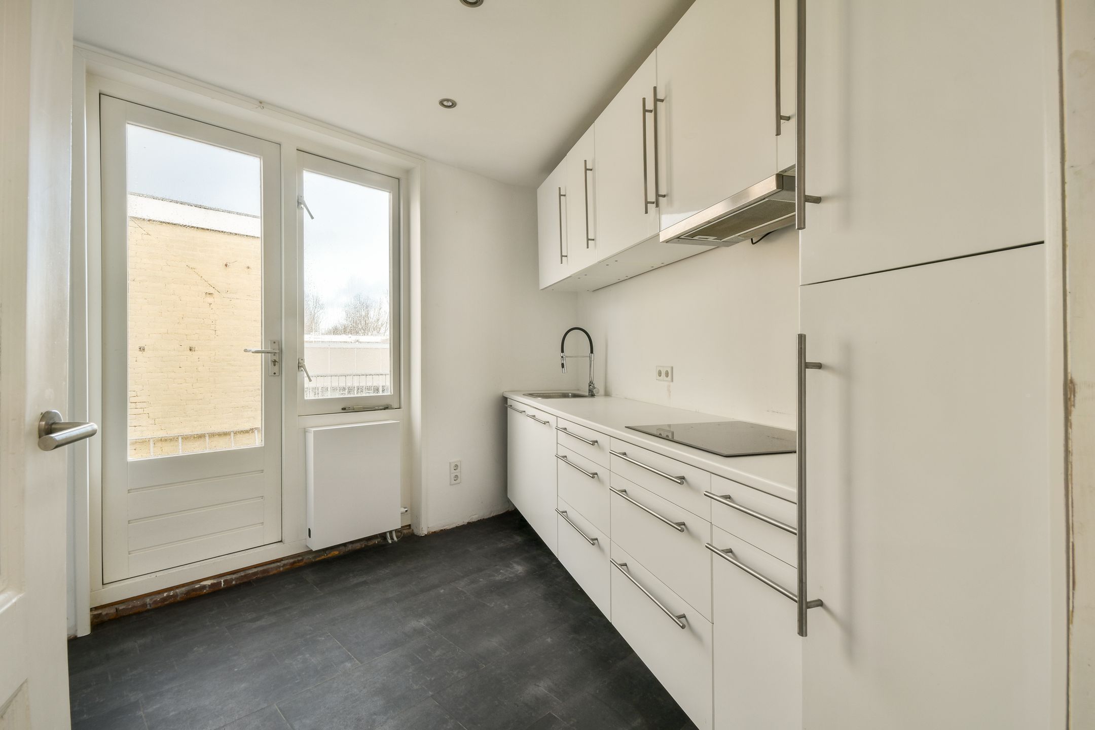 Photo 21 of Koninginneweg 30