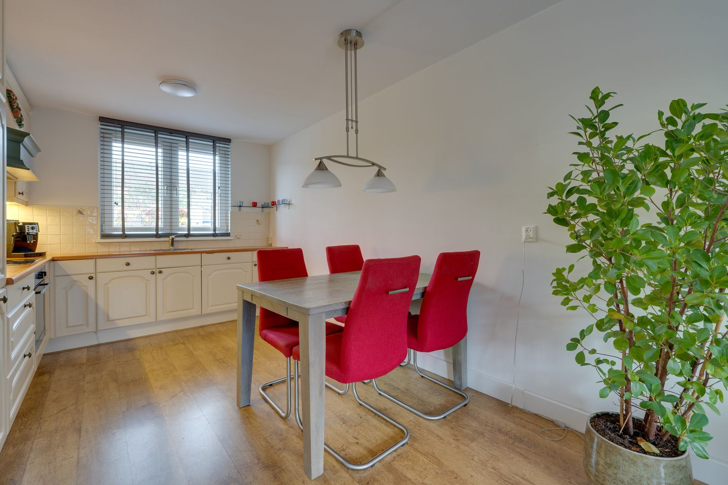 Foto 20 van Dom Helder Camarastraat 134